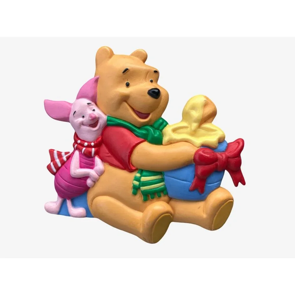 Hallmark Disney Winnie the Pooh and Piglet Christmas Lapel Pin - Picture 5 of 10